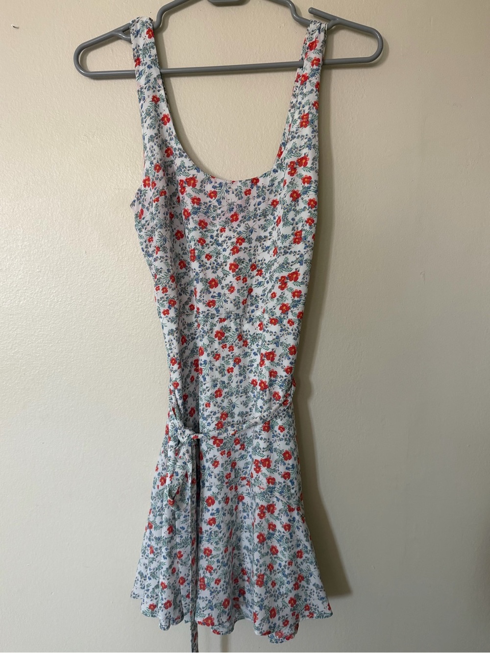 White Floral Tie-Waist Sundress with Red Flowers